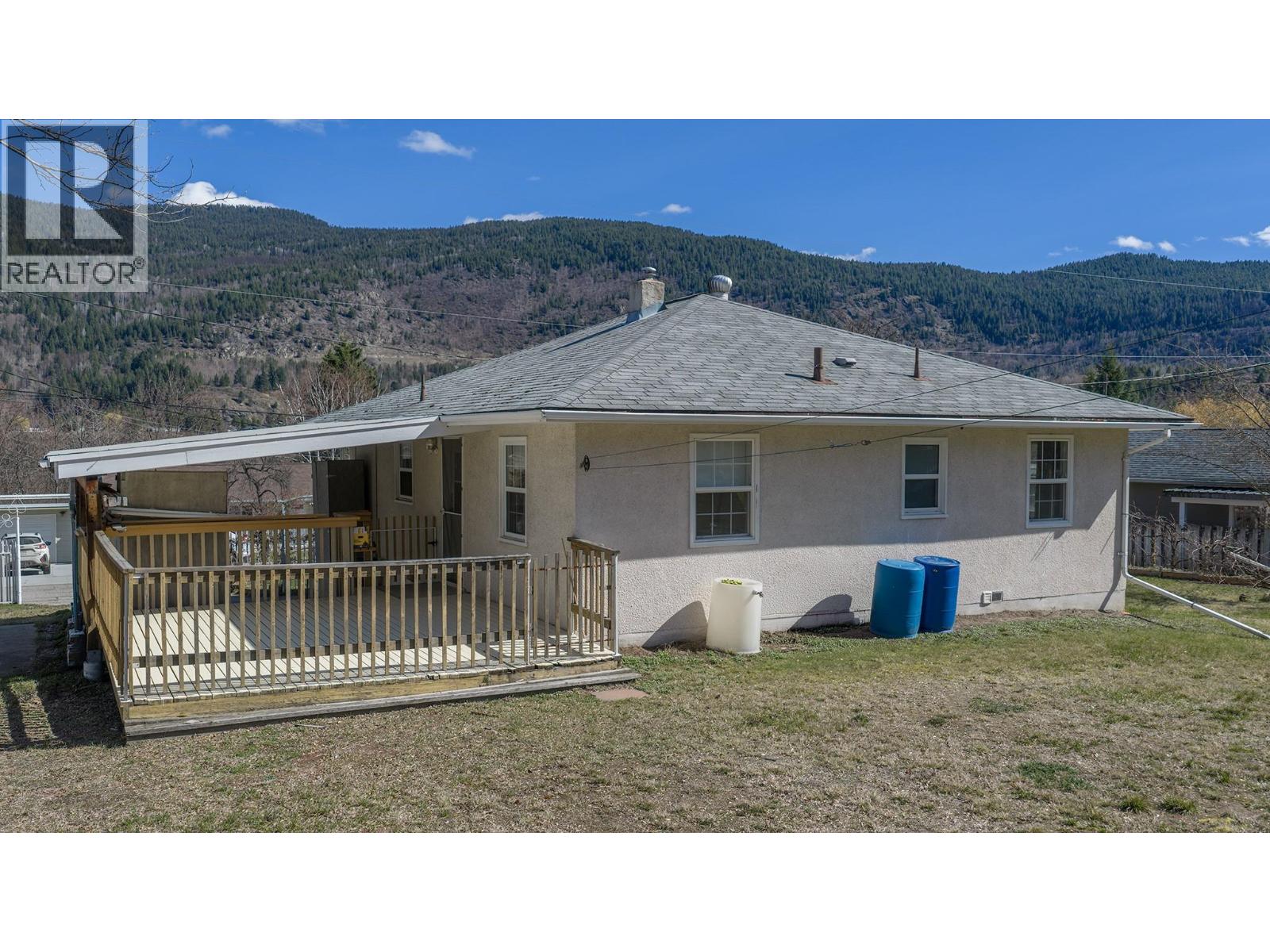  3404 4th Avenue, Castlegar