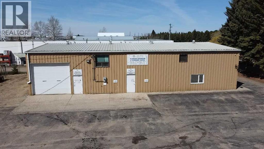 6001 40 Avenue, Wetaskiwin — photo 2