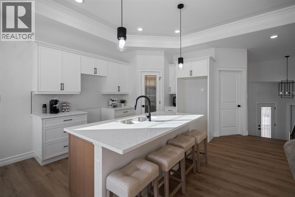 Single Family House Bi-level for Sale in   Avenue Victoria Park Camrose 