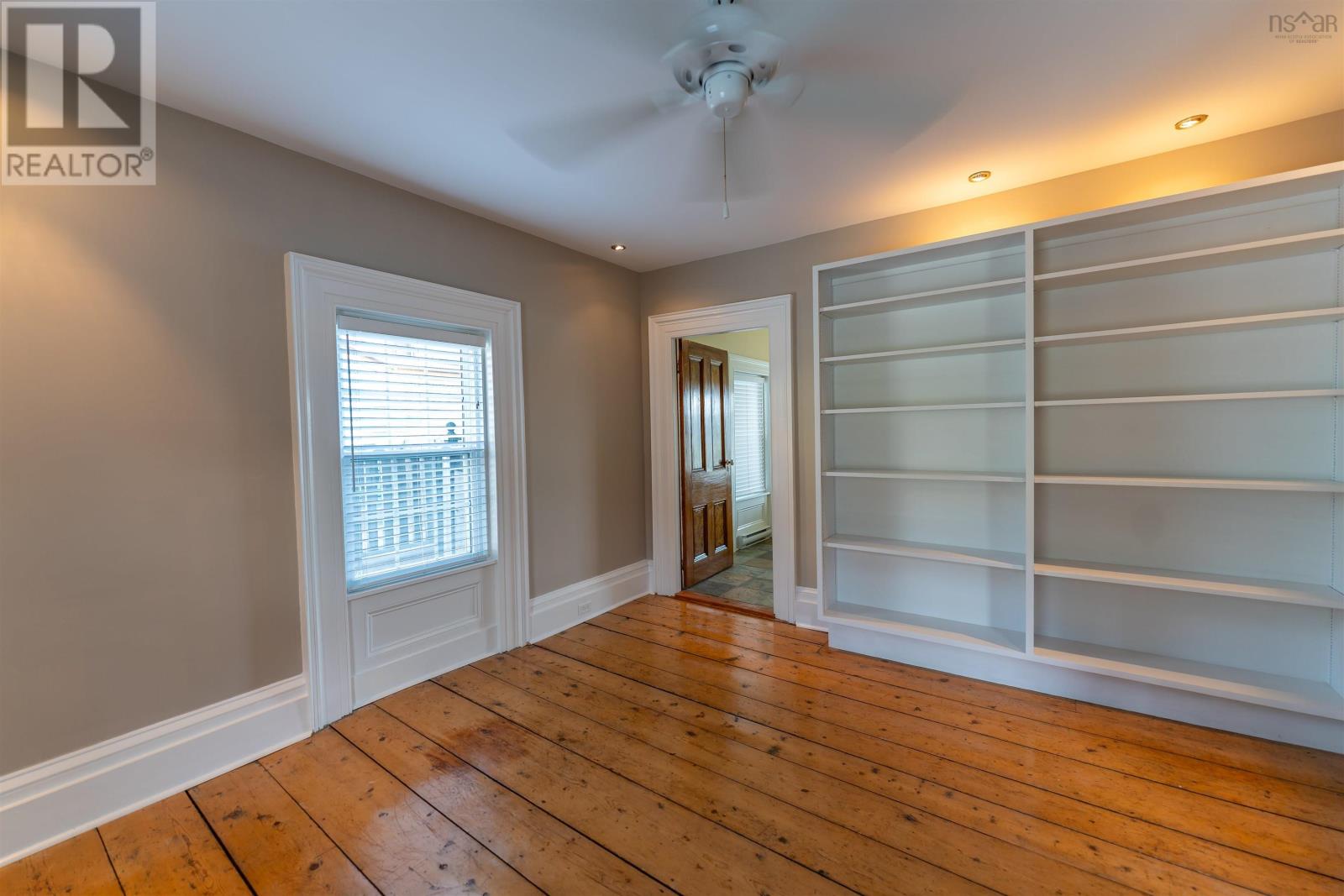 Property 37 of 38 of 44 Montague Street