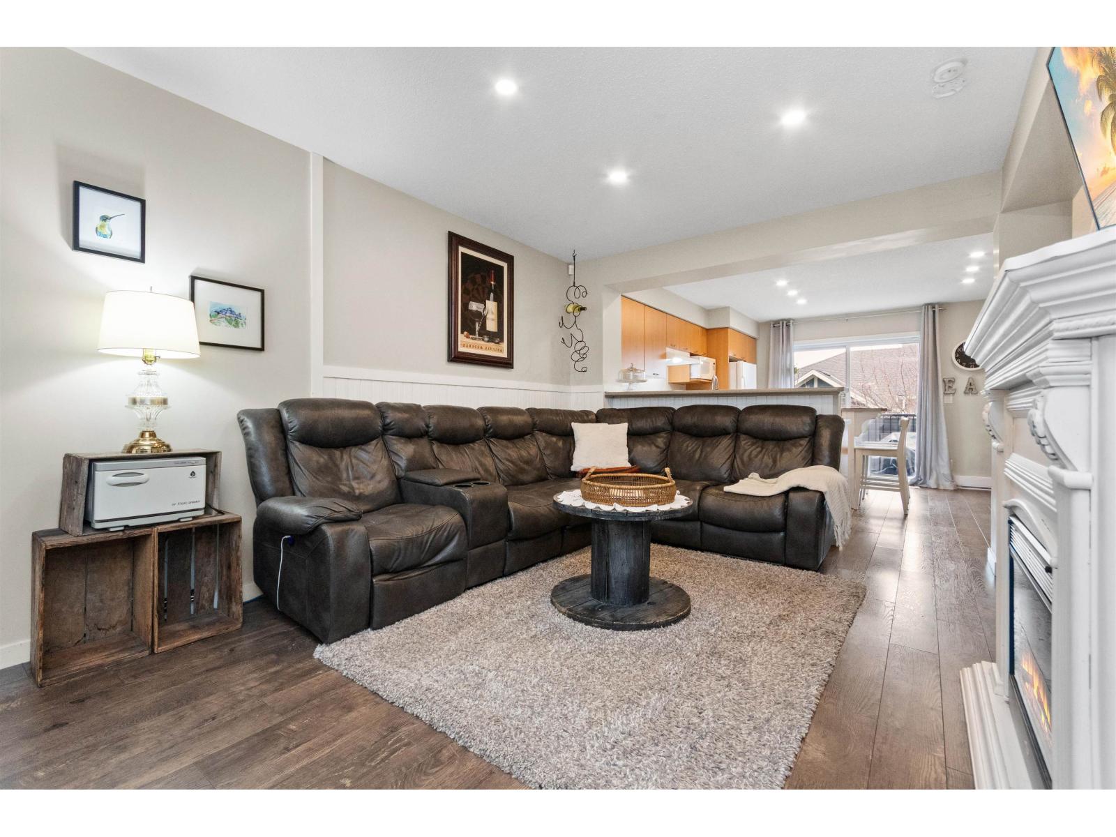 33 4401 BLAUSON BOULEVARD, Abbotsford