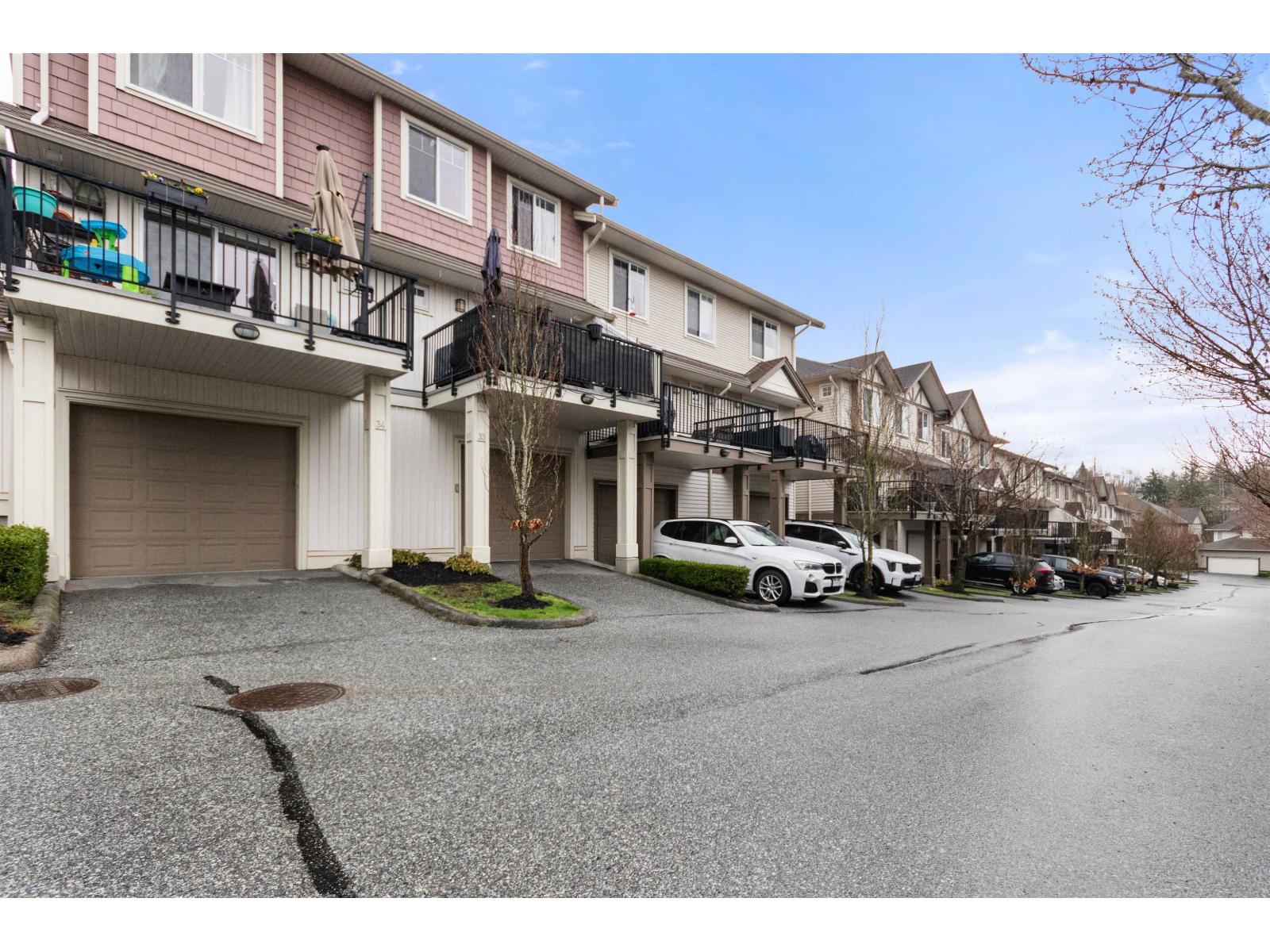 33 4401 BLAUSON BOULEVARD, Abbotsford