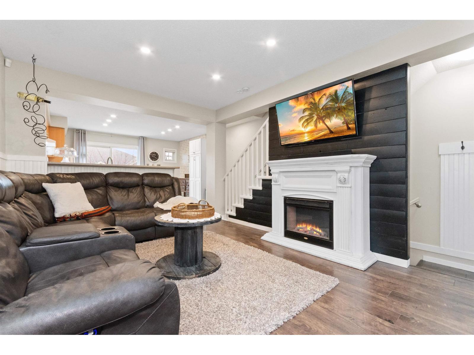 33 4401 BLAUSON BOULEVARD, Abbotsford