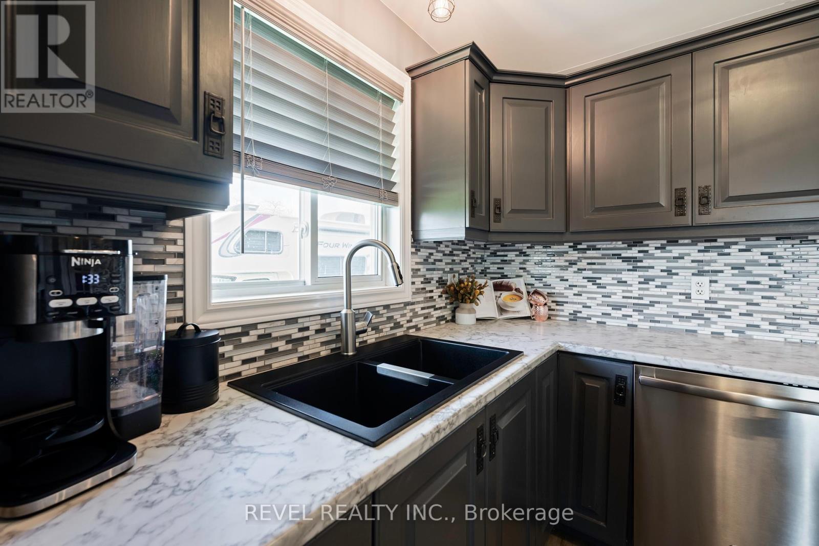 771 PRINCESS STREET - 12