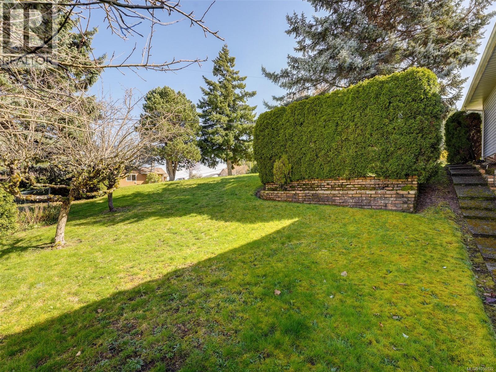 3250 Sedgwick Dr, Colwood