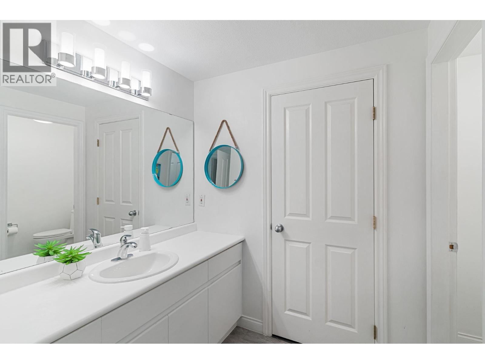 2270 Grantham Road, Kelowna