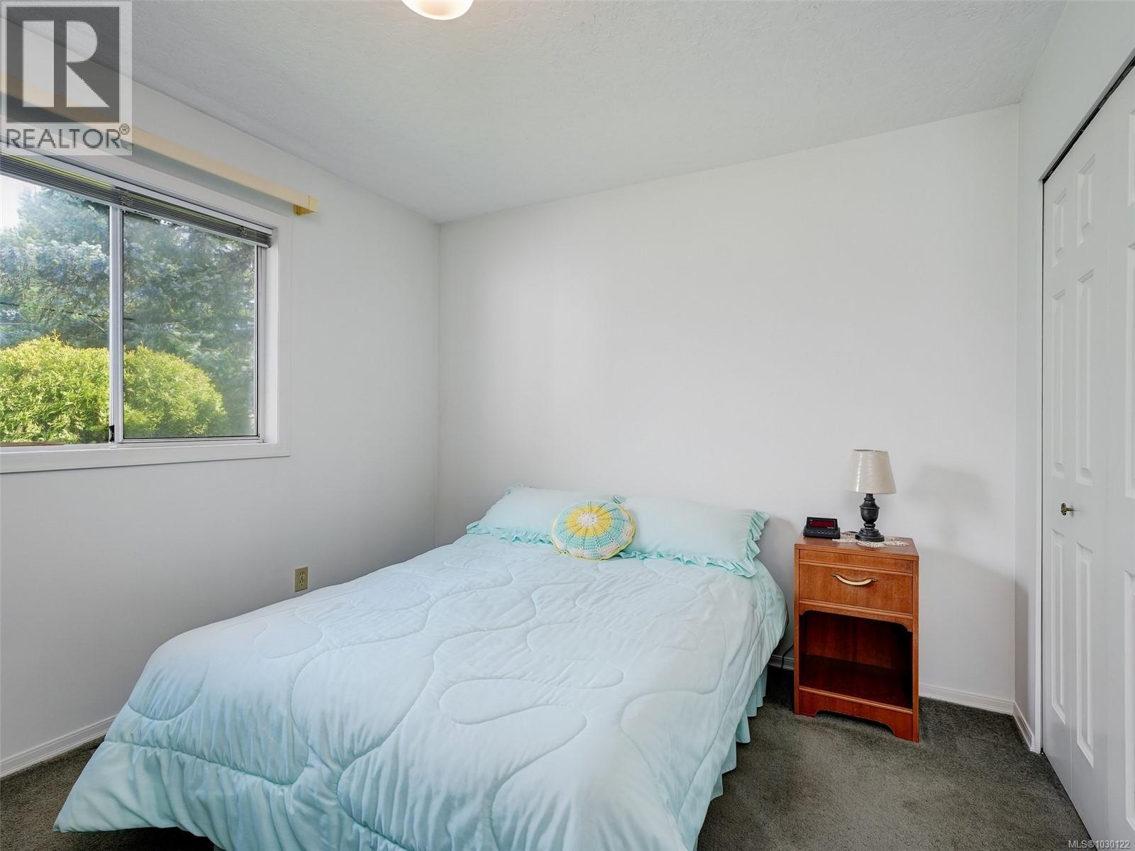 3250 Sedgwick Dr, Colwood