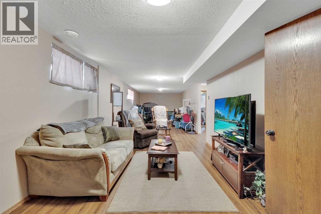 14 Crossley Street, Red Deer