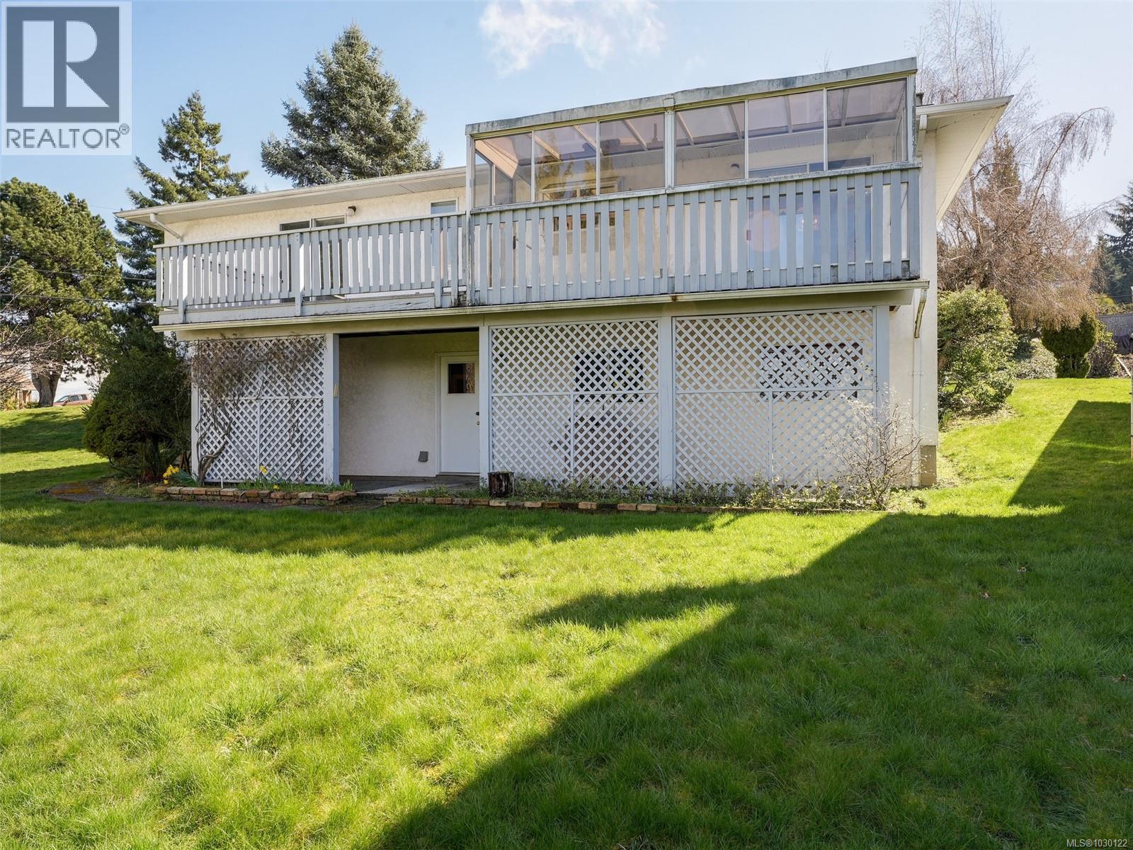 3250 Sedgwick Dr, Colwood