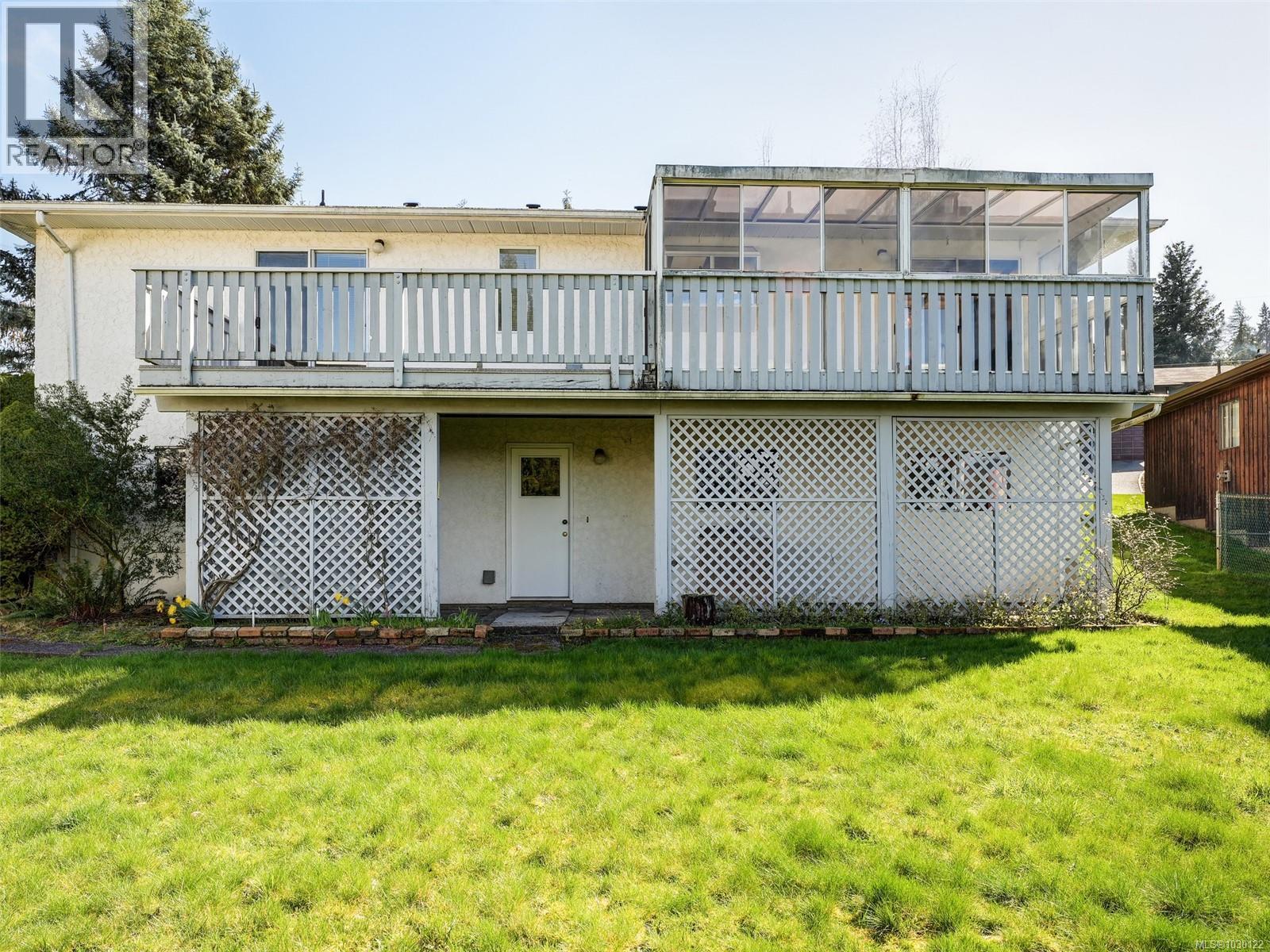 3250 Sedgwick Dr, Colwood