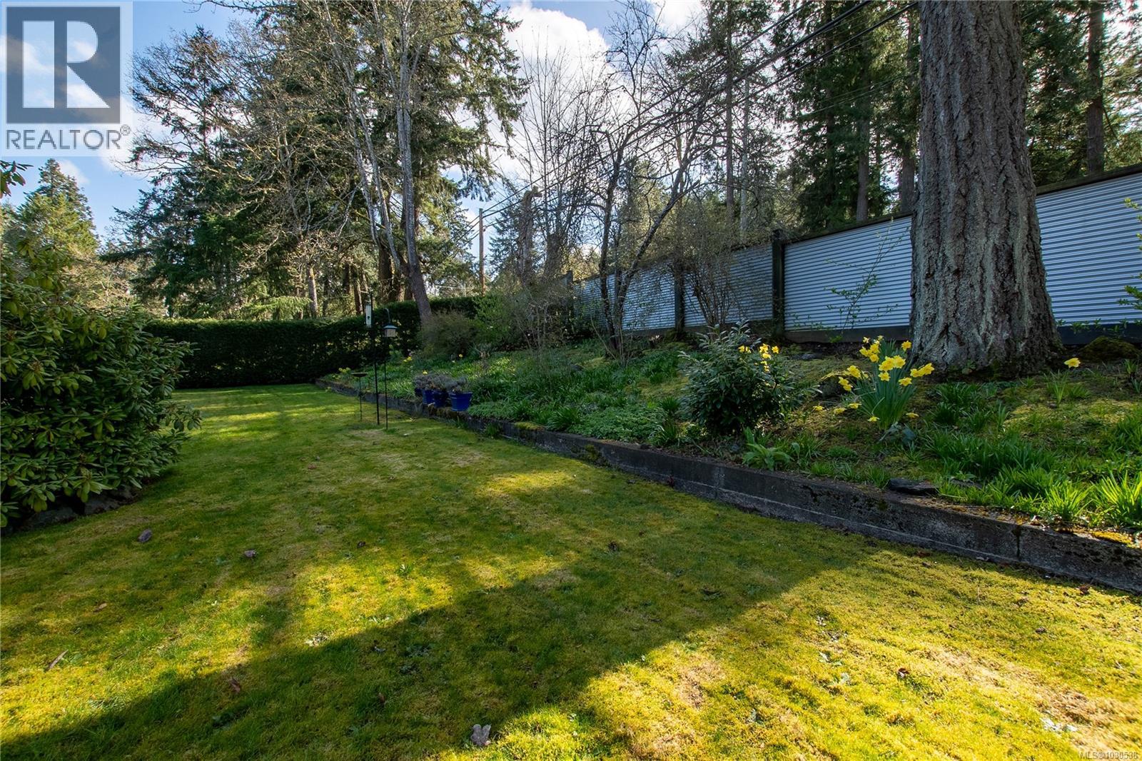 1655 Maple Bay Rd, Duncan