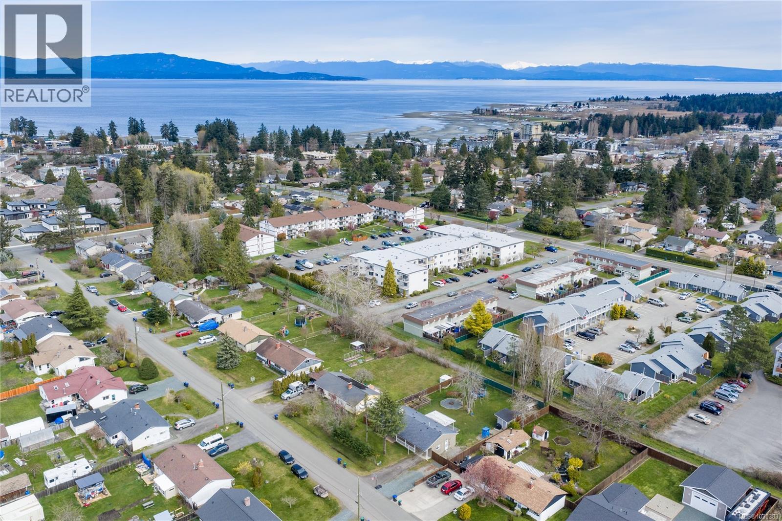 246 Cedar St, Parksville