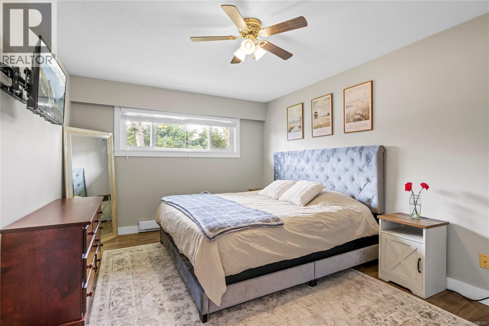 246 Cedar St, Parksville