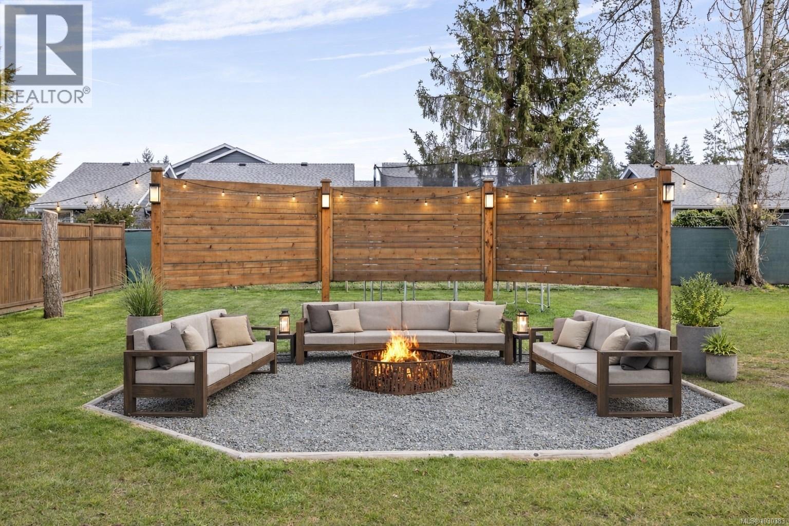 246 Cedar St, Parksville