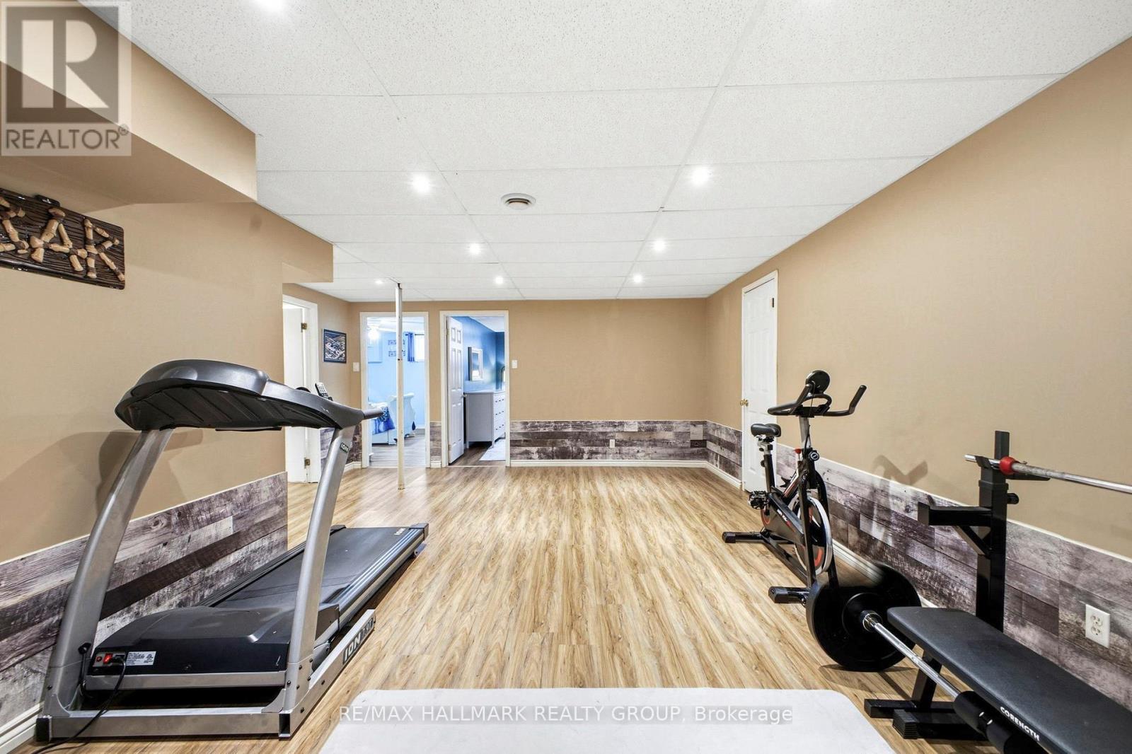 2740 LOCKWOOD LANE - 29