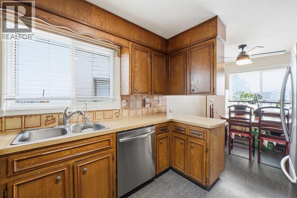 Single Family House Bungalow for Sale in  Templevale Drive NE Temple Calgary 