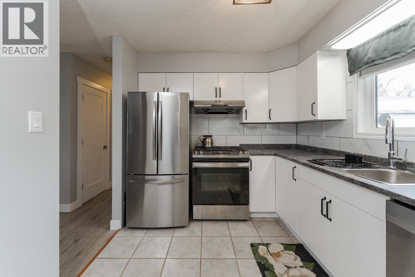 7763 NEWTON CRESCENT - 18