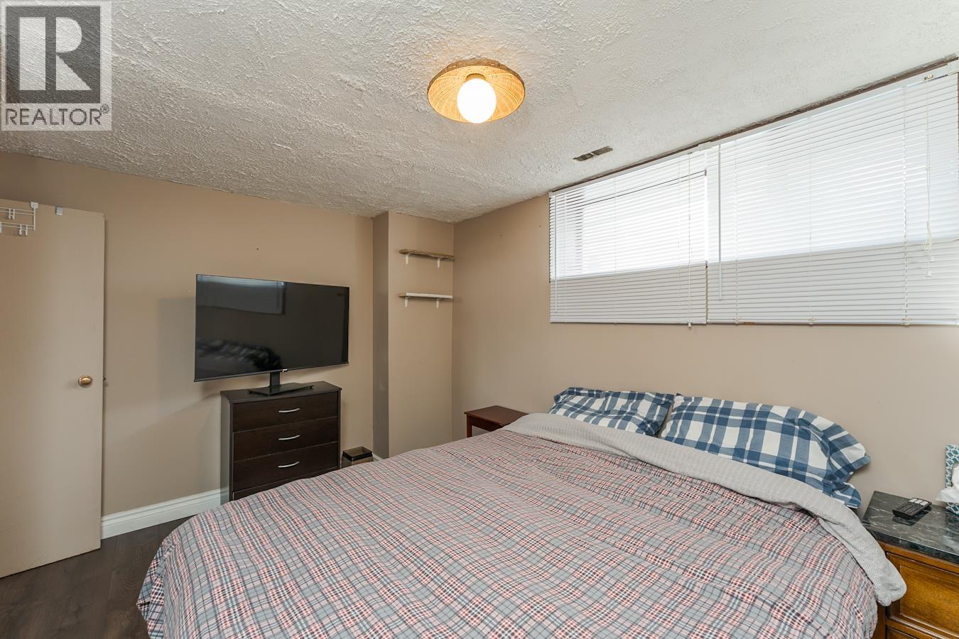 7763 NEWTON CRESCENT - 26