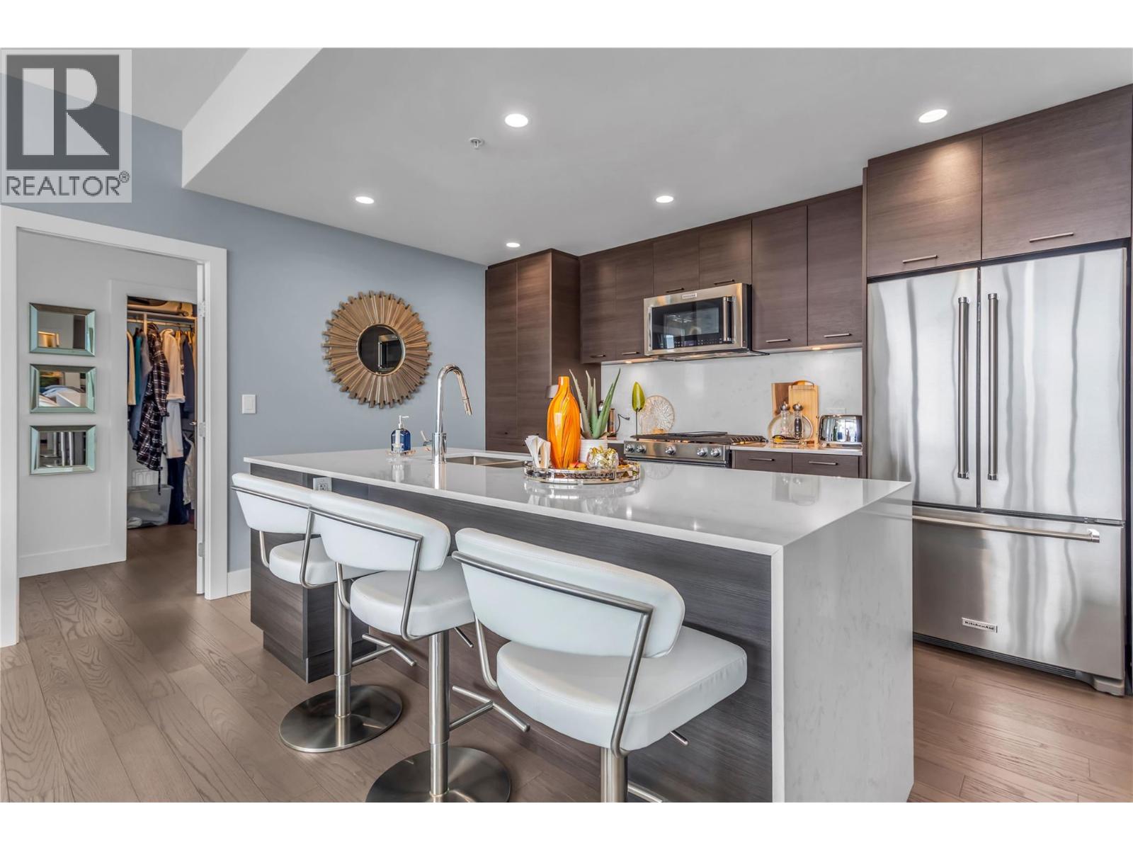 1181 Sunset Drive Unit# 2004, Kelowna