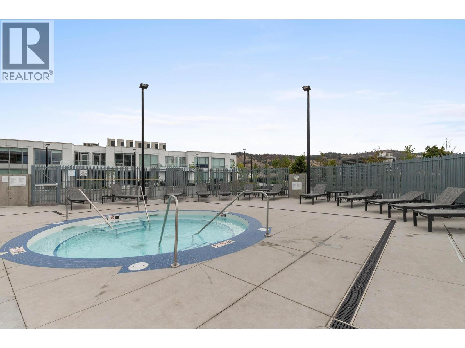 1181 Sunset Drive Unit# 2004, Kelowna