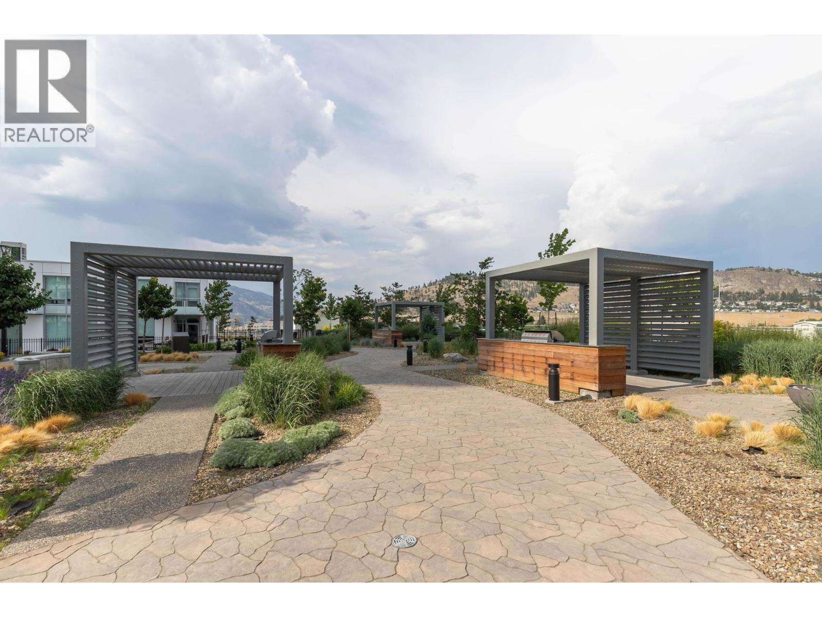 1181 Sunset Drive Unit# 2004, Kelowna