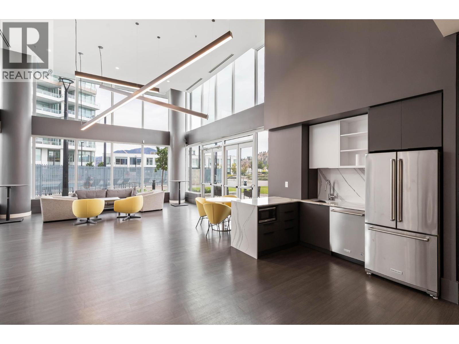 1181 Sunset Drive Unit# 2004, Kelowna