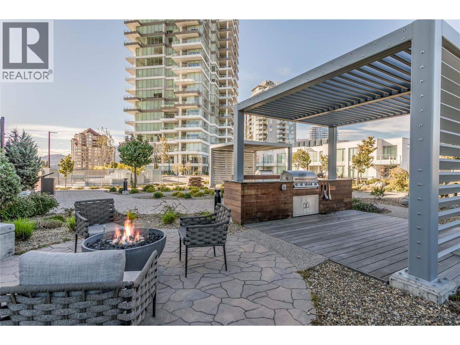 1181 Sunset Drive Unit# 2004, Kelowna