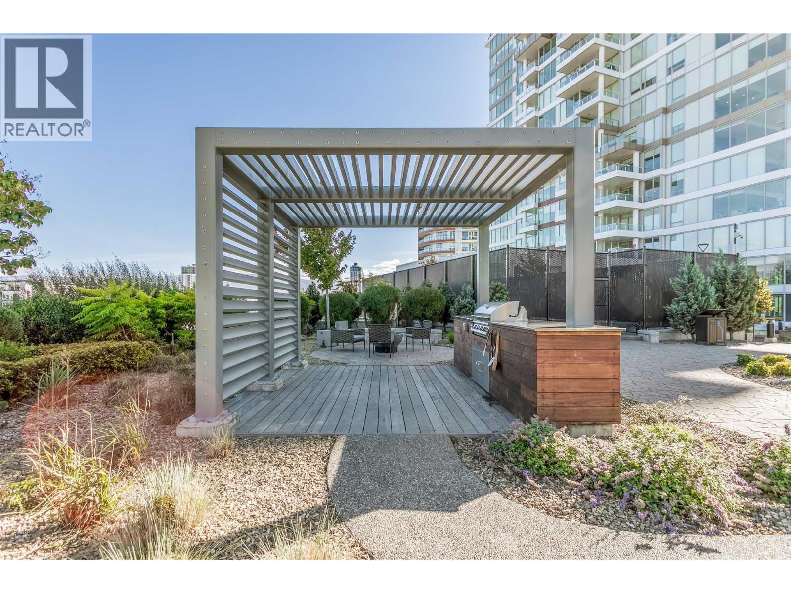 1181 Sunset Drive Unit# 2004, Kelowna