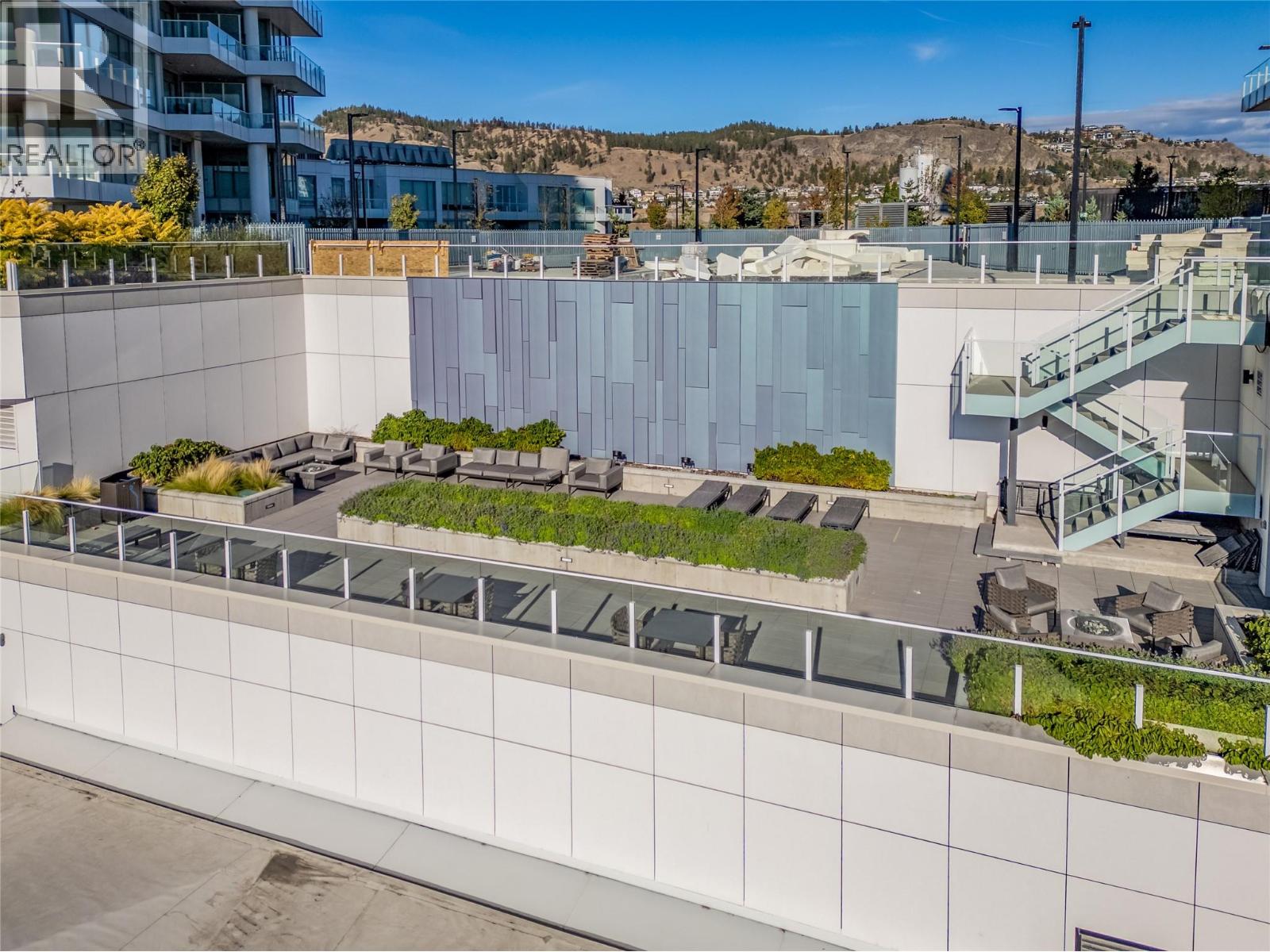 1181 Sunset Drive Unit# 2004, Kelowna