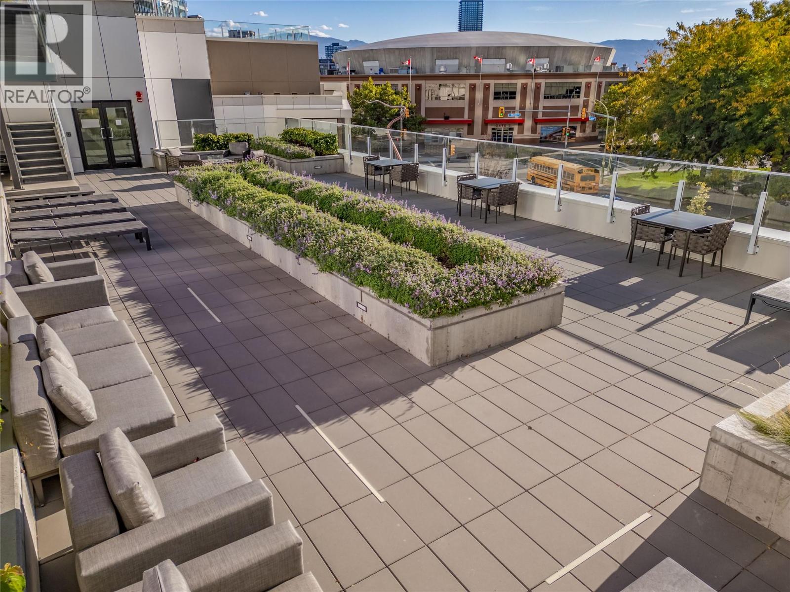 1181 Sunset Drive Unit# 2004, Kelowna