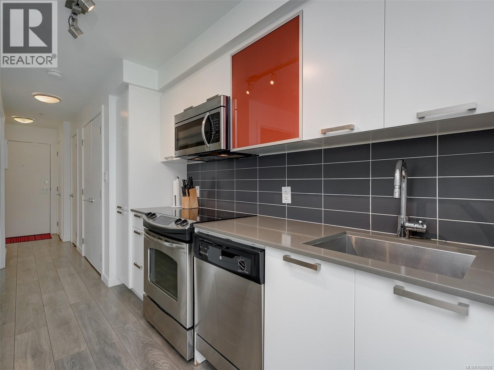 #215 517 FISGARD ST - 10