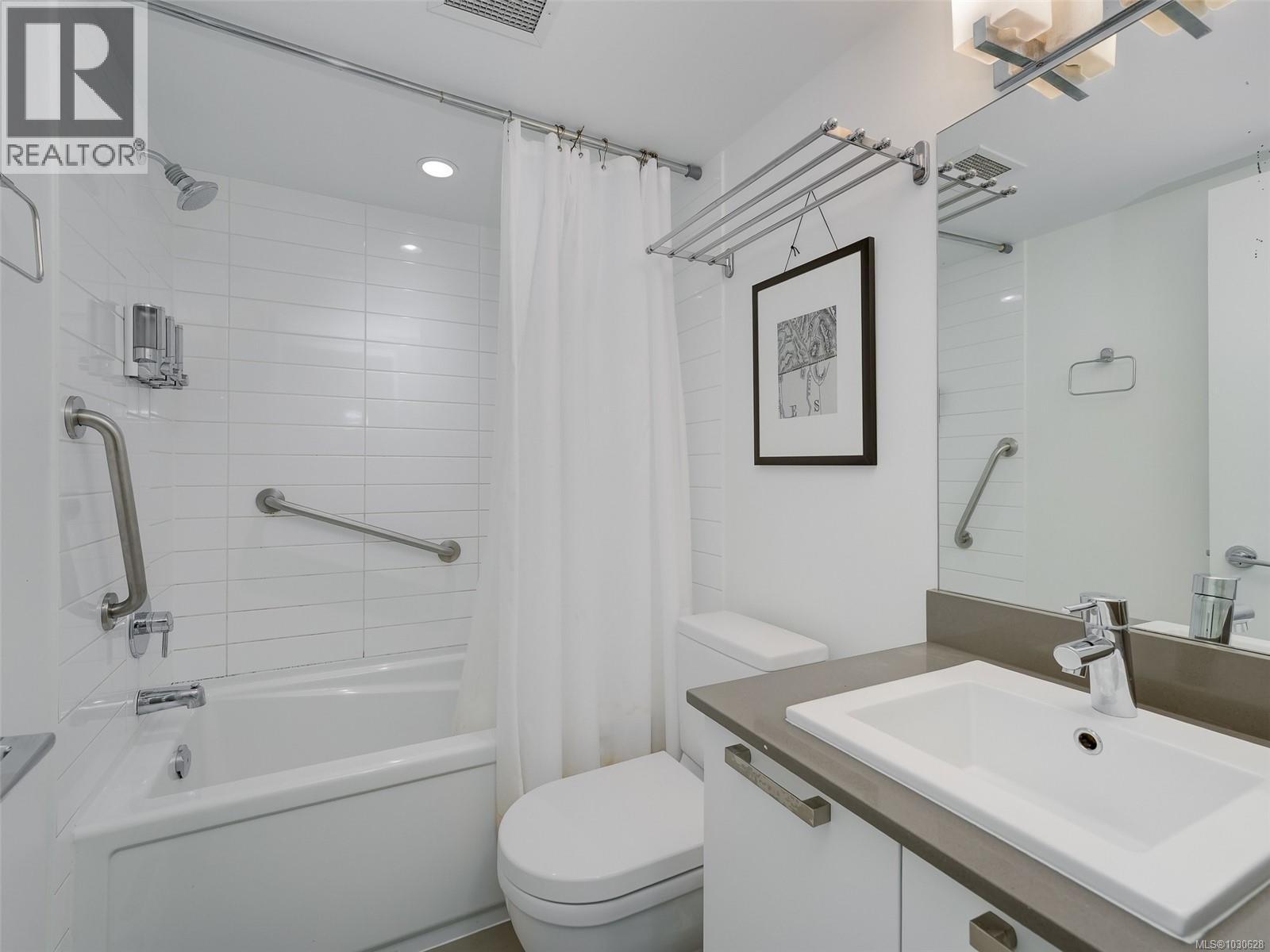 #215 517 Fisgard St - 15
