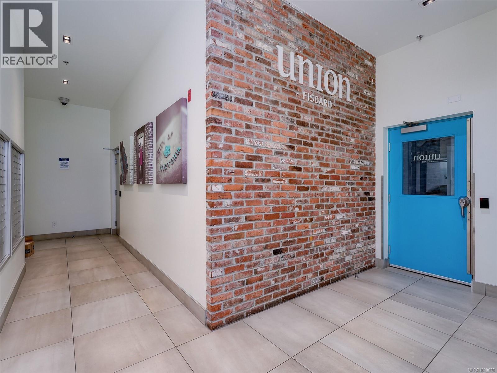 #215 517 FISGARD ST - 21