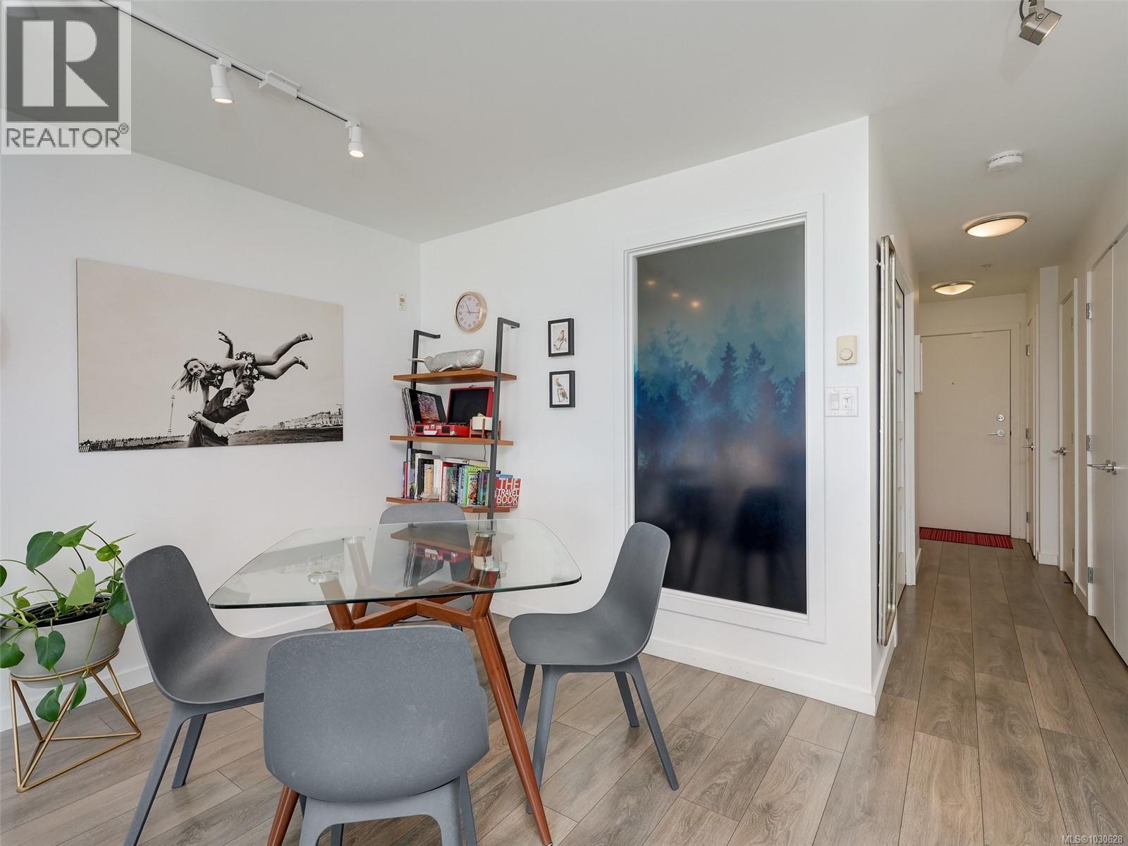 #215 517 FISGARD ST - 8