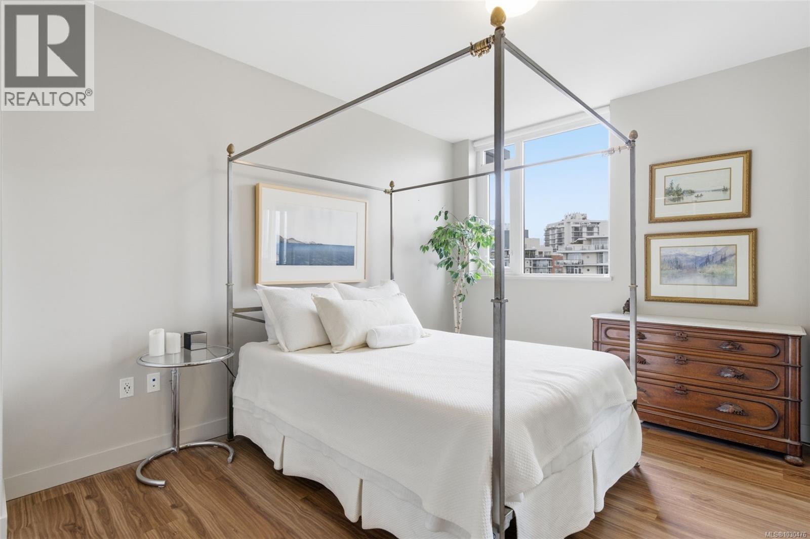 #1001 777 BELLEVILLE ST - 15