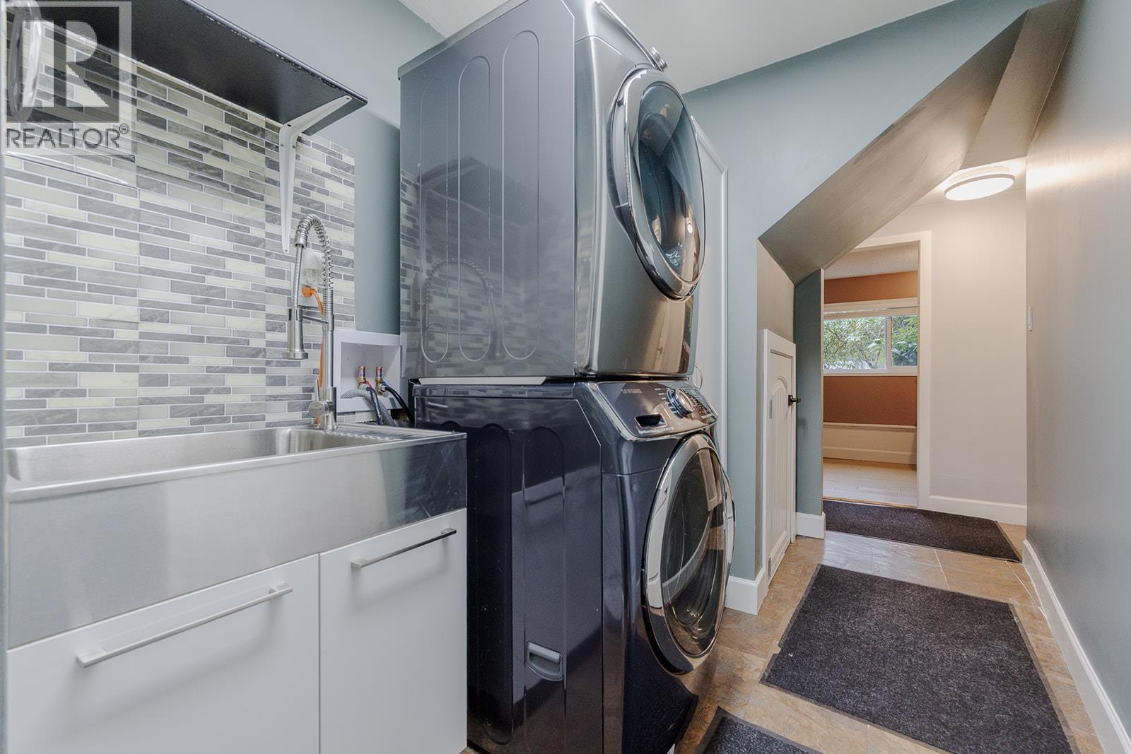 11277 GRAHAM STREET, Maple Ridge