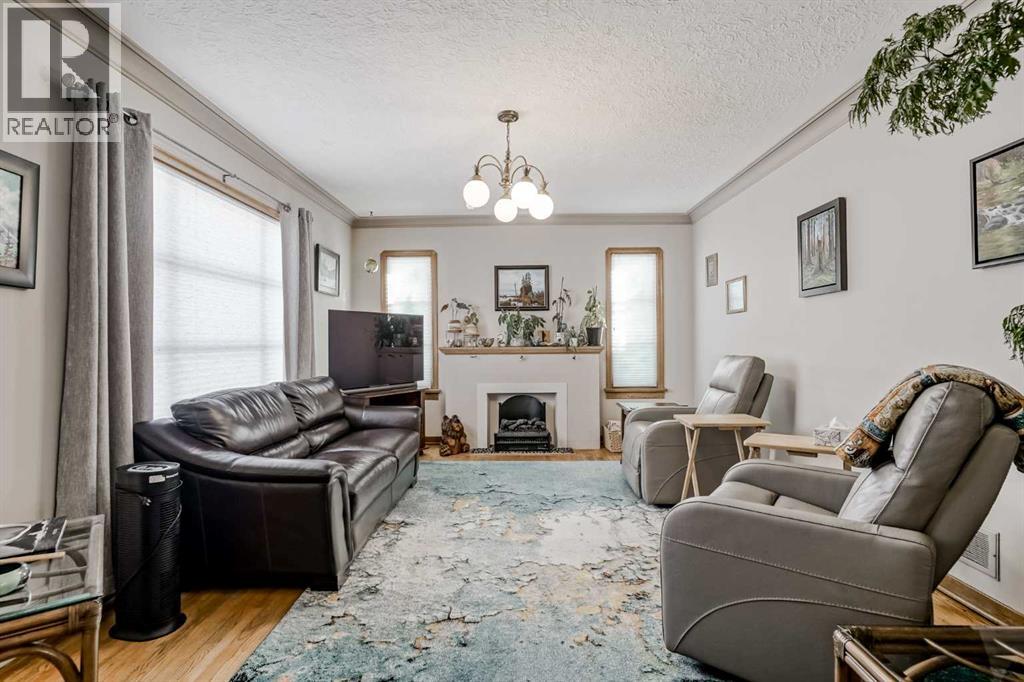 Single Family House Bungalow for Sale in   Avenue NW Capitol Hill Calgary 