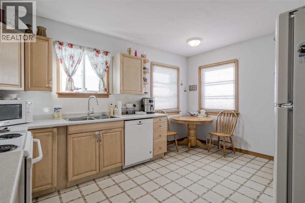 Single Family House Bungalow for Sale in   Avenue NW Capitol Hill Calgary 