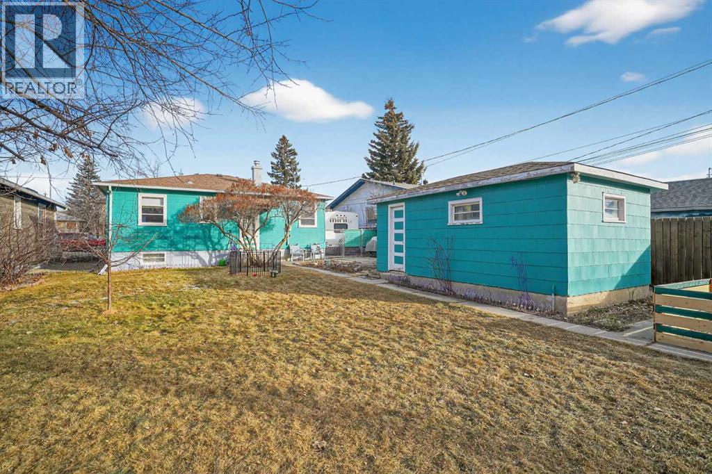 Single Family House Bungalow for Sale in   Avenue NW Capitol Hill Calgary 
