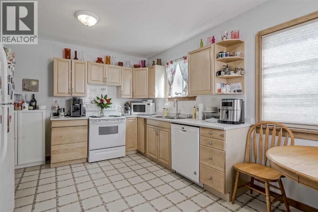 Single Family House Bungalow for Sale in   Avenue NW Capitol Hill Calgary 