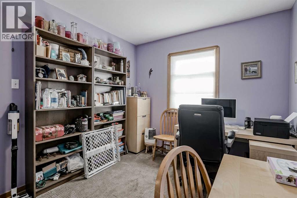 Single Family House Bungalow for Sale in   Avenue NW Capitol Hill Calgary 