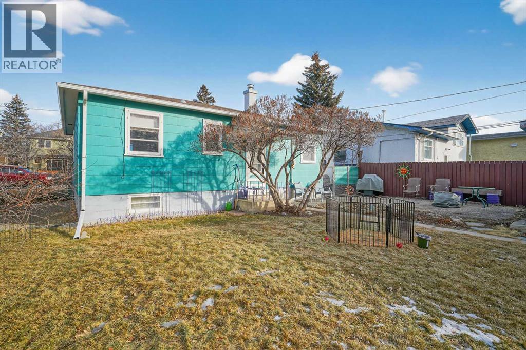 Single Family House Bungalow for Sale in   Avenue NW Capitol Hill Calgary 