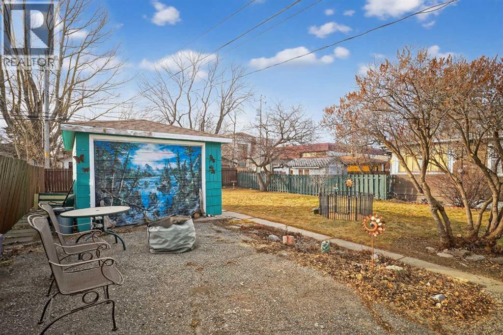 Single Family House Bungalow for Sale in   Avenue NW Capitol Hill Calgary 