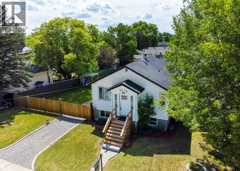 
          5223 3 Street West
            <br/>
            <span>Claresholm</span>
            , 
            <span>AB</span>
             <span>T0L0T0</span>
         - Photo 30