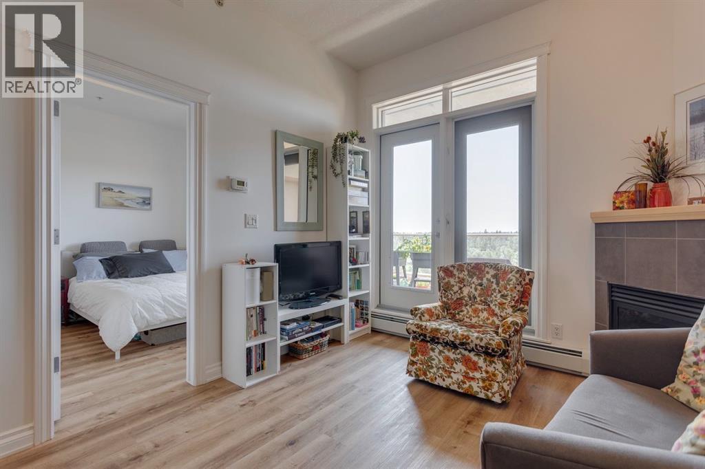 Single Family House for Sale in   Hemlock Crescent SW Spruce Cliff Calgary 