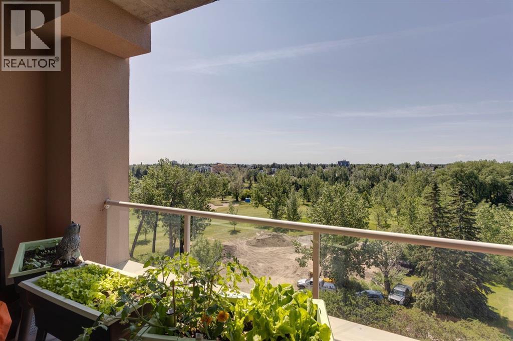 Single Family House for Sale in   Hemlock Crescent SW Spruce Cliff Calgary 