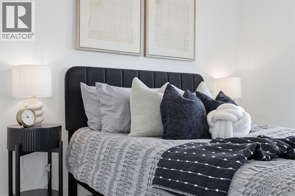 Single Family House for Sale in    Street NE Crescent Heights Calgary 