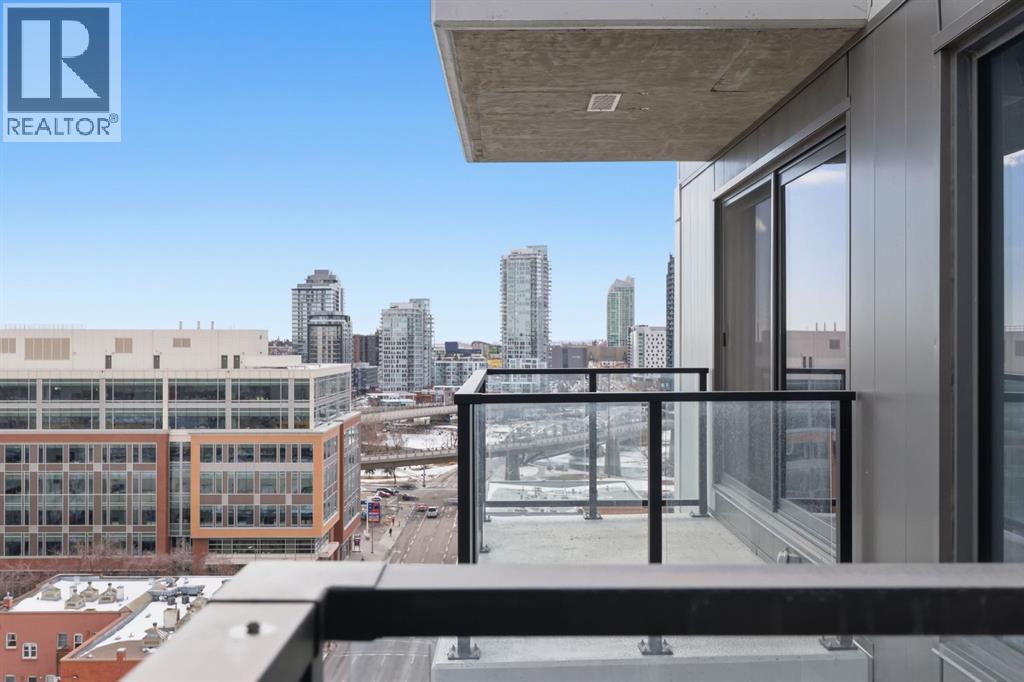 Single Family House for Sale in    Street NE Crescent Heights Calgary 