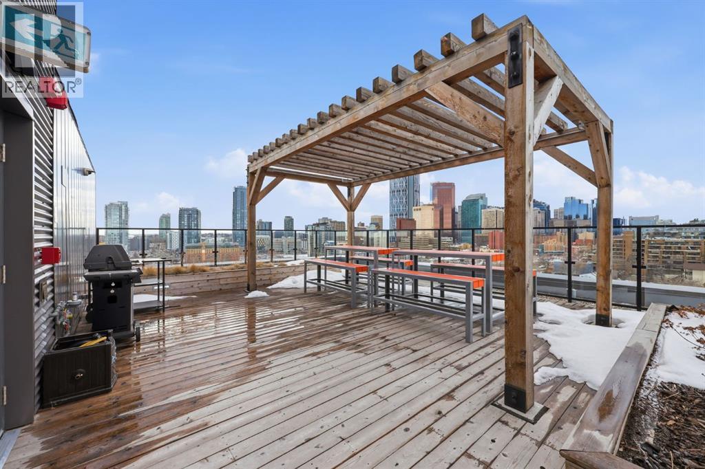 Single Family House for Sale in    Street NE Crescent Heights Calgary 