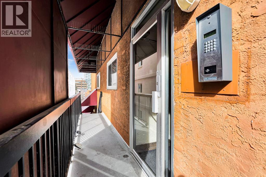 Single Family House for Sale in   Royal Avenue SW Lower Mount Royal Calgary 